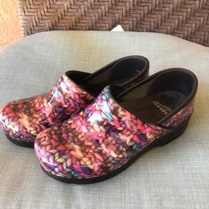 Dansko women’s clogs size 37